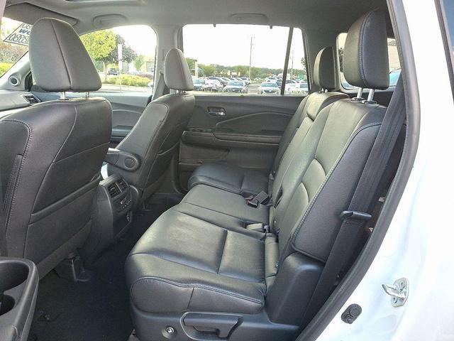 Photo of 2022 Platinum White Pearl Honda Pilot