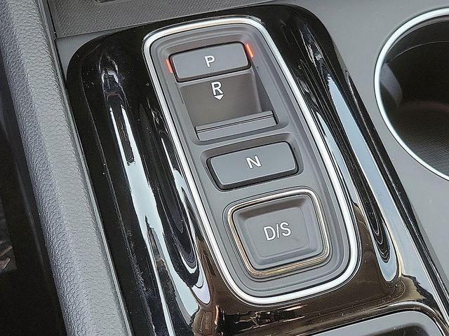 Photo of 2025 Platinum White Pearl Honda Pilot