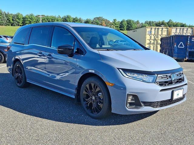 Photo of 2026 Sonic Gray Pearl Honda Odyssey