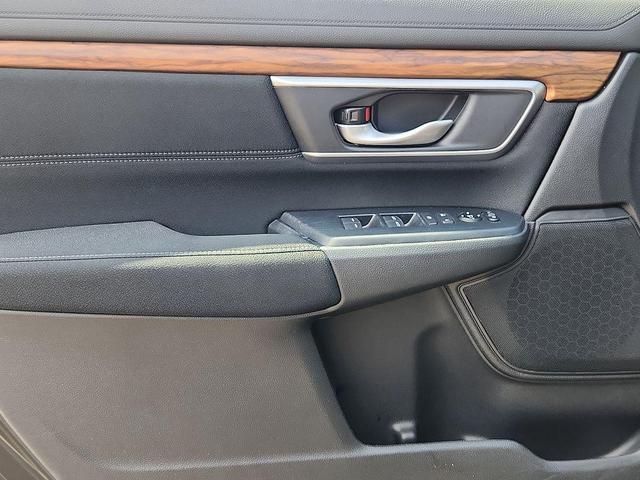 Photo of 2022 Crystal Black Pearl Honda CR-V