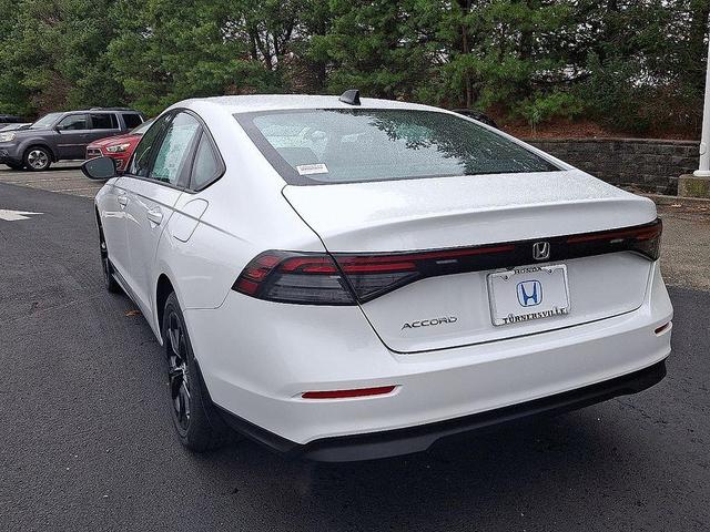 Photo of 2025 Platinum White Pearl Honda Accord