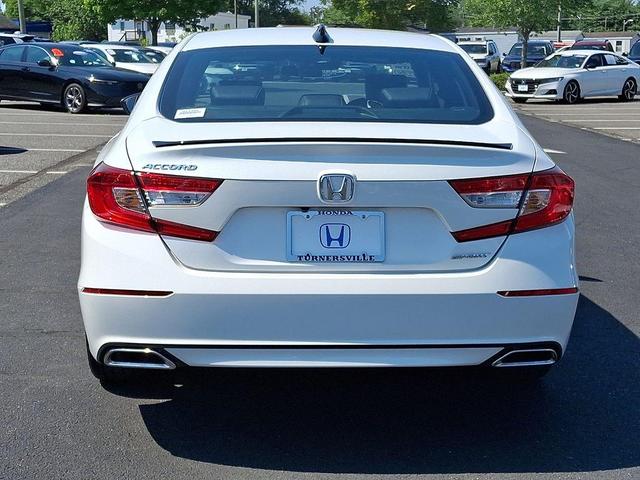 Photo of 2022 Platinum White Pearl Honda Accord