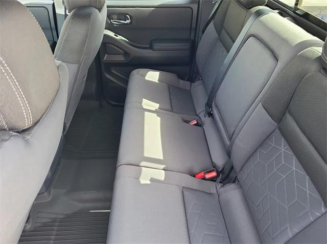 Photo of 2025 Bluestone Pearl Nissan Frontier