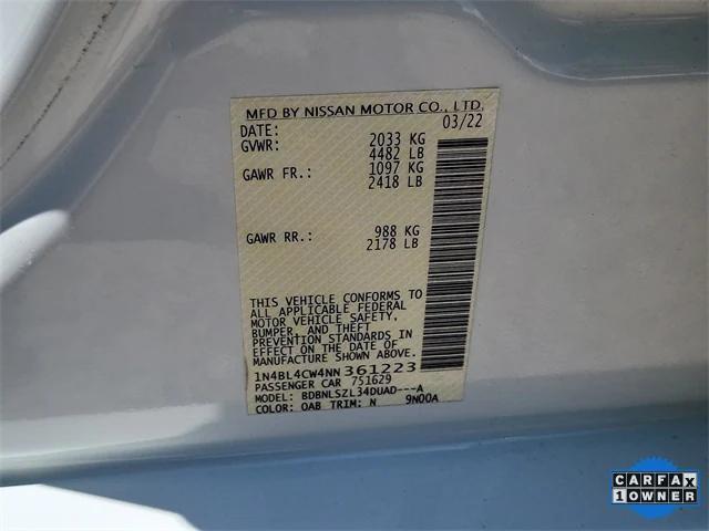 Photo of 2022 Pearl White Tricoat Nissan Altima