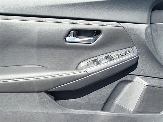 Photo of 2025 QM1 Fresh Powd Nissan Sentra