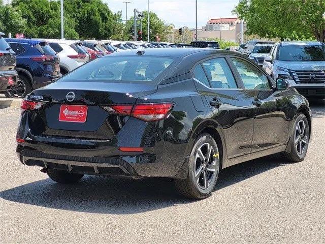 Photo of 2025 KH3 Super Blac Nissan Sentra
