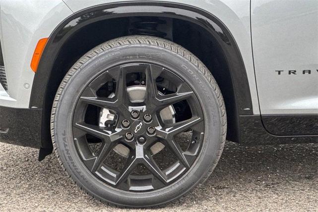 Photo of 2025 Sterling Gray Metallic Chevrolet Traverse