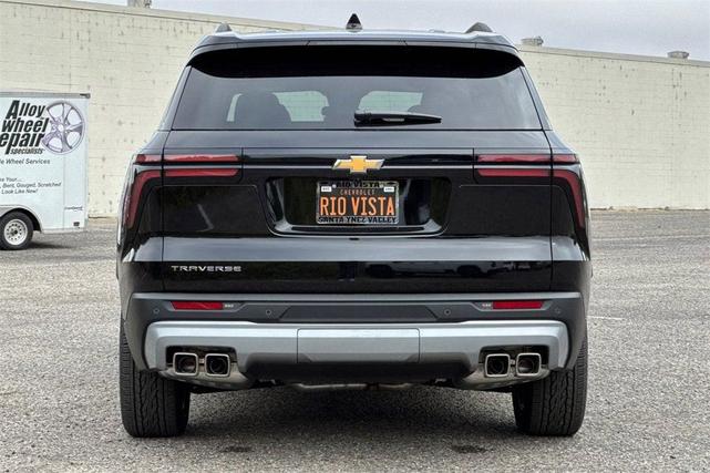 Photo of 2025 Mosaic Black Metallic Chevrolet Traverse