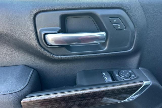 Photo of 2025 Summit White Chevrolet Silverado 2500