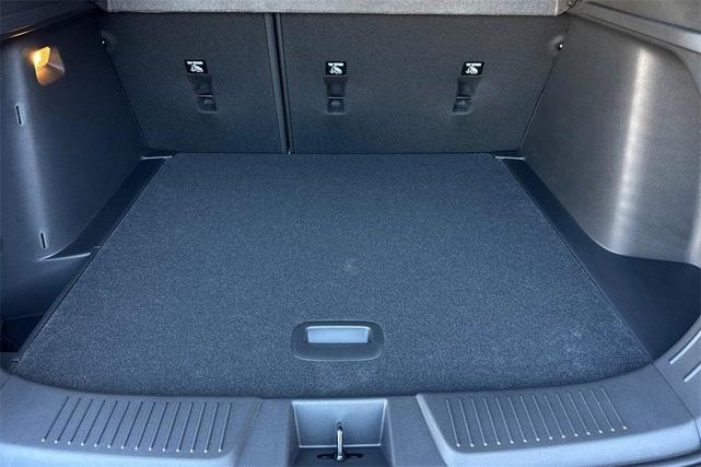 Photo of 2025 Summit White Chevrolet Trax