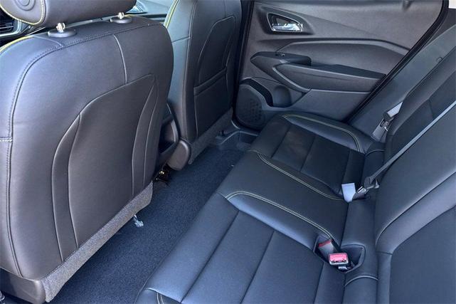 Photo of 2025 Summit White Chevrolet Trax