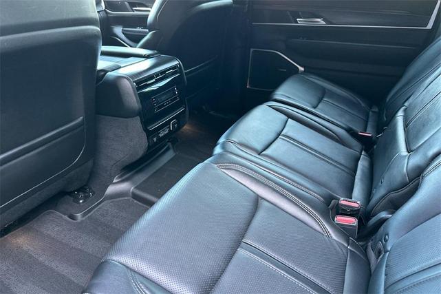 Photo of 2023 Bright White Clearcoat Jeep Wagoneer