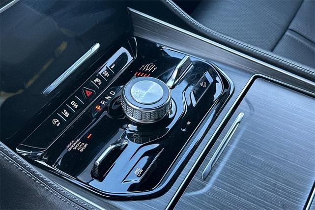 Photo of 2023 Bright White Clearcoat Jeep Wagoneer