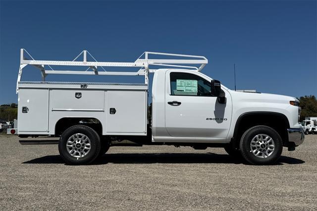 Photo of 2025 Summit White Chevrolet Silverado 2500