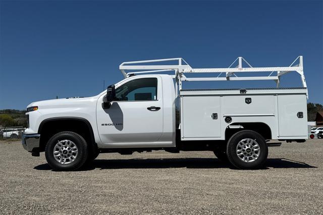 Photo of 2025 Summit White Chevrolet Silverado 2500