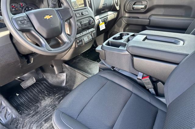 Photo of 2025 Summit White Chevrolet Silverado 2500