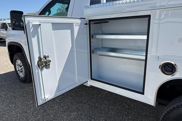 Photo of 2025 Summit White Chevrolet Silverado 2500