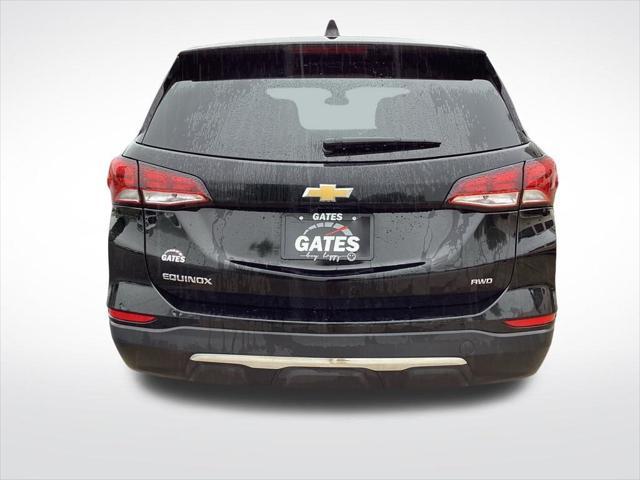 Photo of 2023 Mosaic Black Metallic Chevrolet Equinox