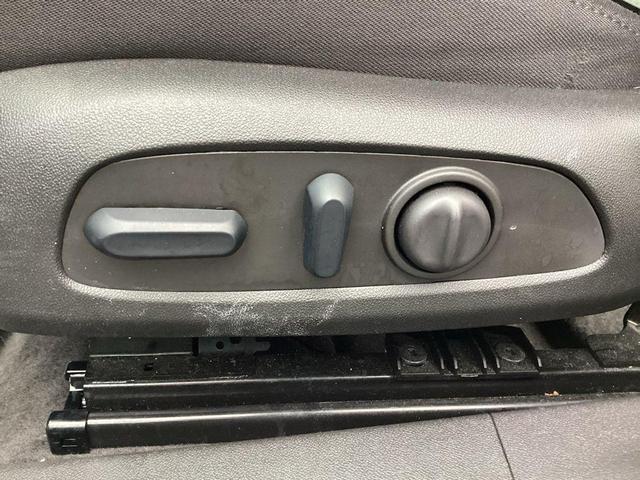 Photo of 2024 Summit White Chevrolet Malibu