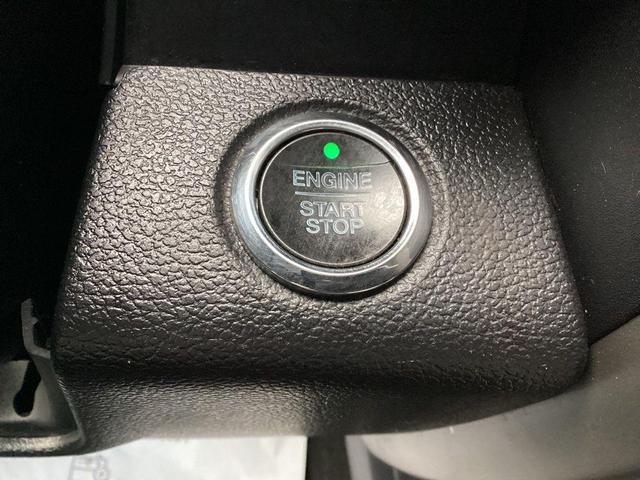 Photo of 2018 White Platinum Ford F-150