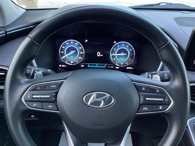 Photo of 2023 Shimmering Silver Pearl Hyundai SANTA FE
