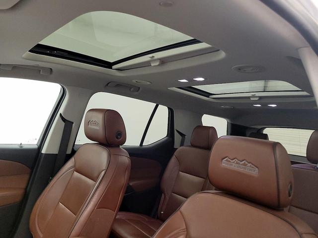 Photo of 2019 White Chevrolet Traverse