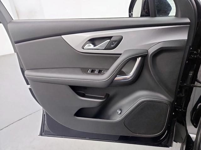 Photo of 2023 Black Chevrolet Blazer