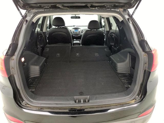 Photo of 2015 Black Hyundai TUCSON