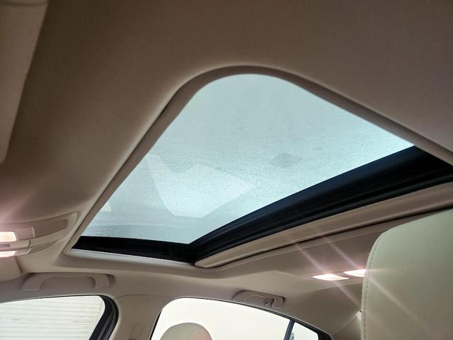 Photo of 2015 White Mazda Mazda6