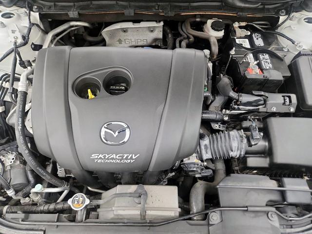 Photo of 2015 White Mazda Mazda6