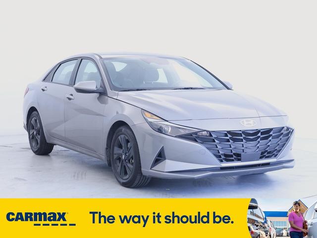 2022 Hyundai Elantra