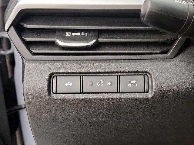 Photo of 2023 Gray Nissan Altima