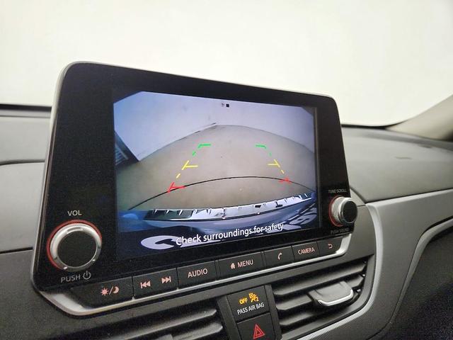 Photo of 2023 Gray Nissan Altima