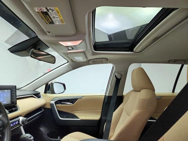 Photo of 2019 Burgundy Toyota RAV4