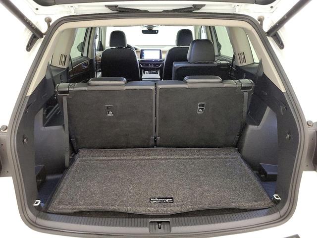 Photo of 2024 White Volkswagen Atlas