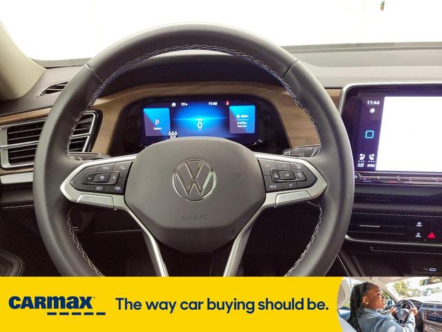 Photo of 2024 White Volkswagen Atlas