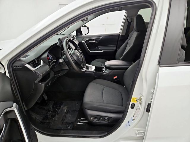 Photo of 2022 White Toyota RAV4