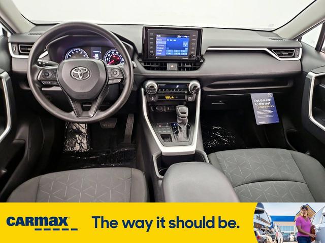 Photo of 2022 White Toyota RAV4