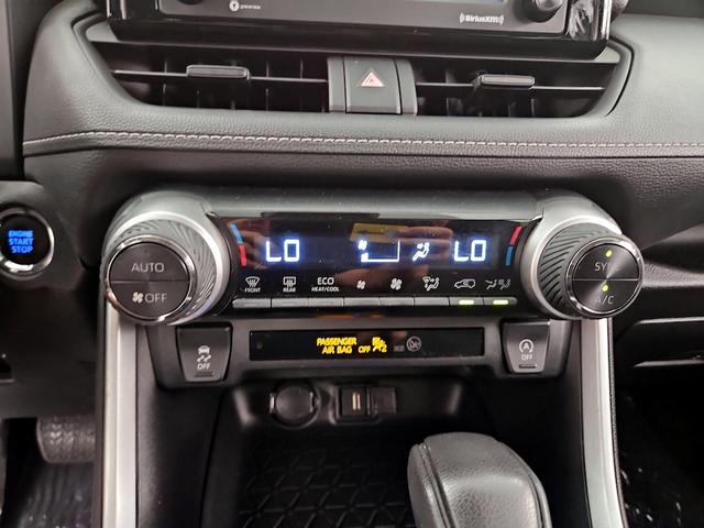 Photo of 2022 White Toyota RAV4