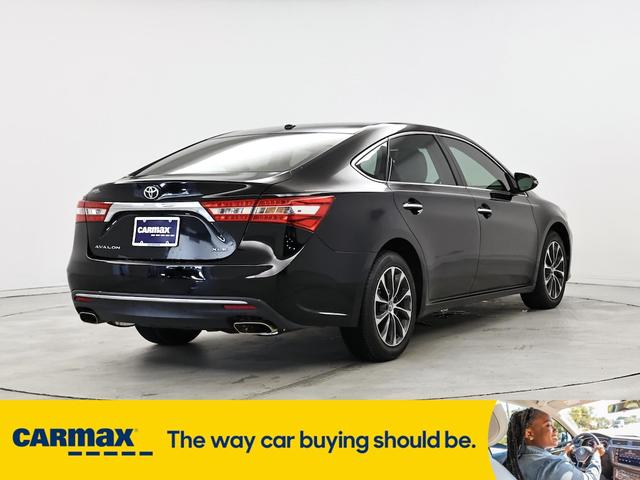 Photo of 2017 Black Toyota Avalon