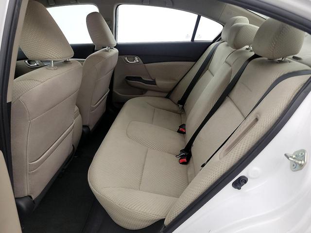 Photo of 2015 White Honda Civic Hybrid