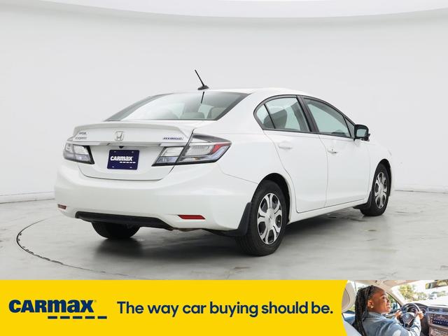 Photo of 2015 White Honda Civic Hybrid