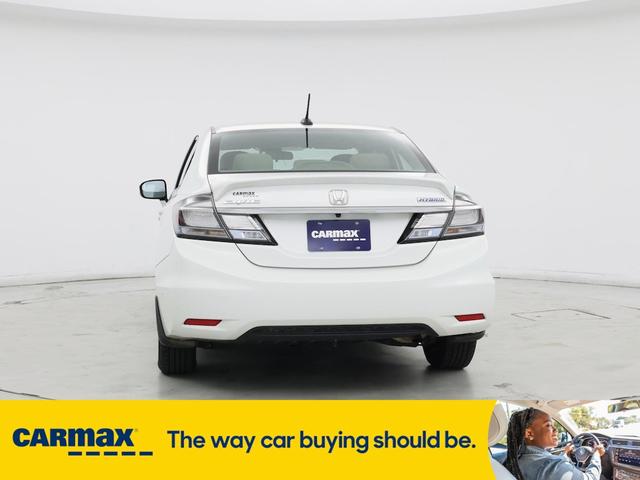 Photo of 2015 White Honda Civic Hybrid