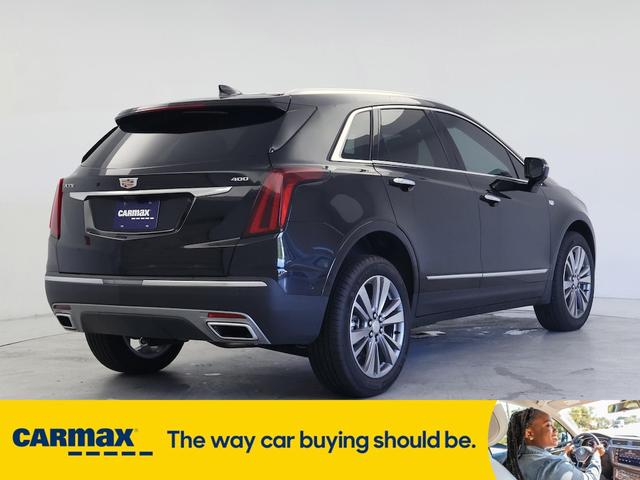 Photo of 2025 Black Cadillac XT5