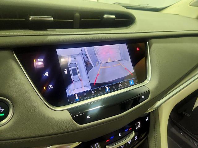Photo of 2025 Black Cadillac XT5