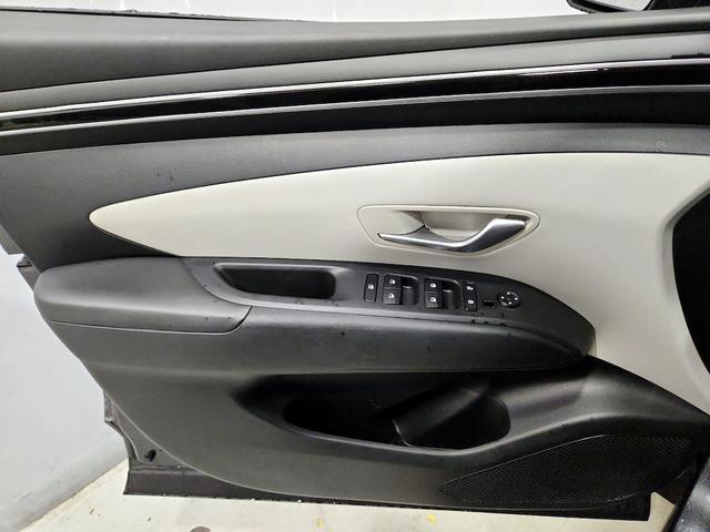 Photo of 2023 Gray Hyundai TUCSON