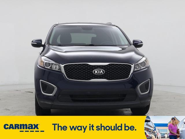 Photo of 2016 Blue Kia Sorento