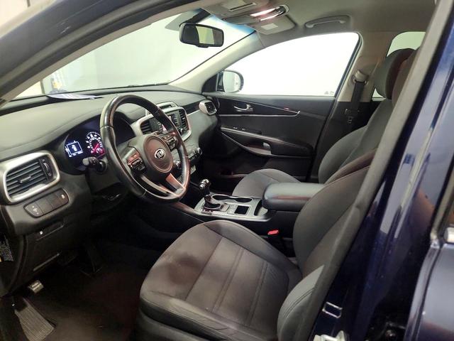 Photo of 2016 Blue Kia Sorento