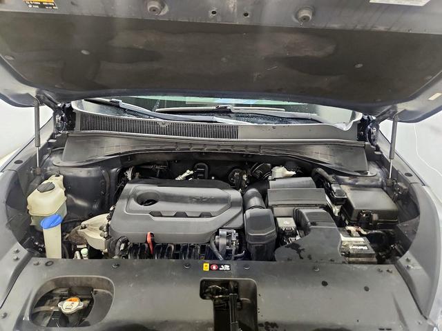 Photo of 2016 Blue Kia Sorento