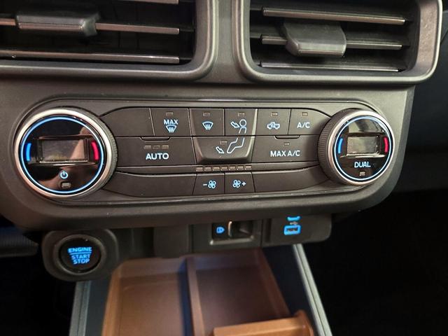 Photo of 2022 White Ford Maverick